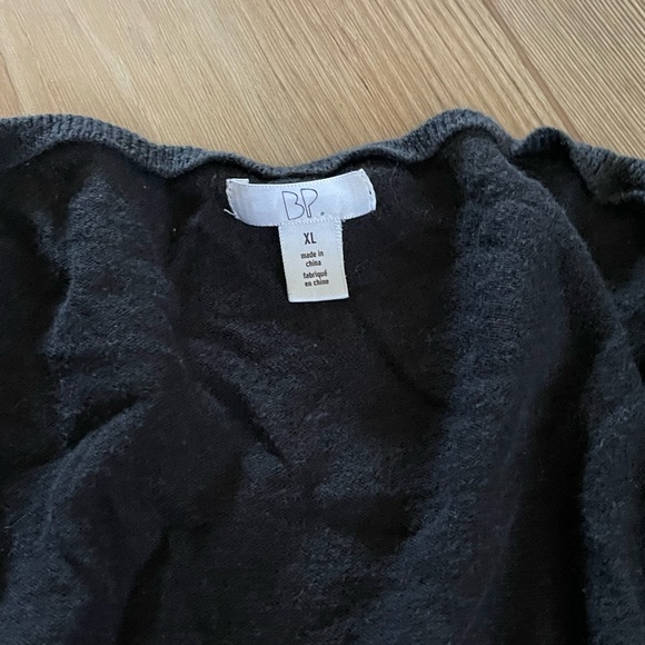 B.p. Cardigans - Picture 2 of 3